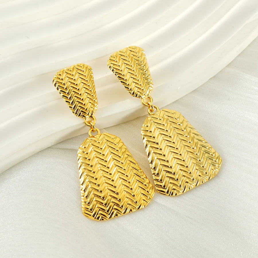 Pair Elegant Modern Style Classic Style Solid Color 304 Stainless Steel Titanium Steel 18K Gold Plated Drop Earrings