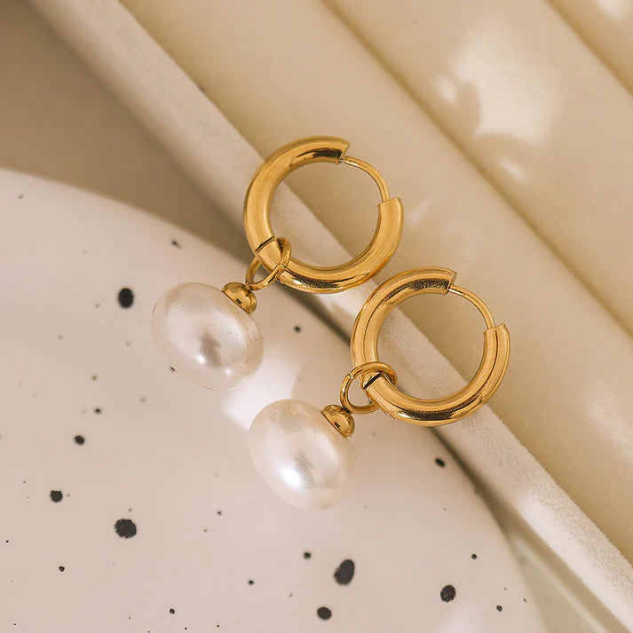 Pair elegant round plating inlay stainless steel artificial pearls 18k gold plated drop earrings