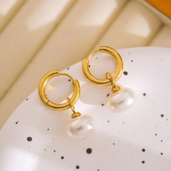 Pair elegant round plating inlay stainless steel artificial pearls 18k gold plated drop earrings
